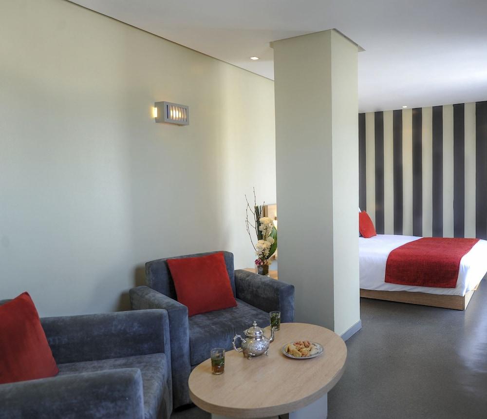 Manzil Hotel Казабланка Екстериор снимка
